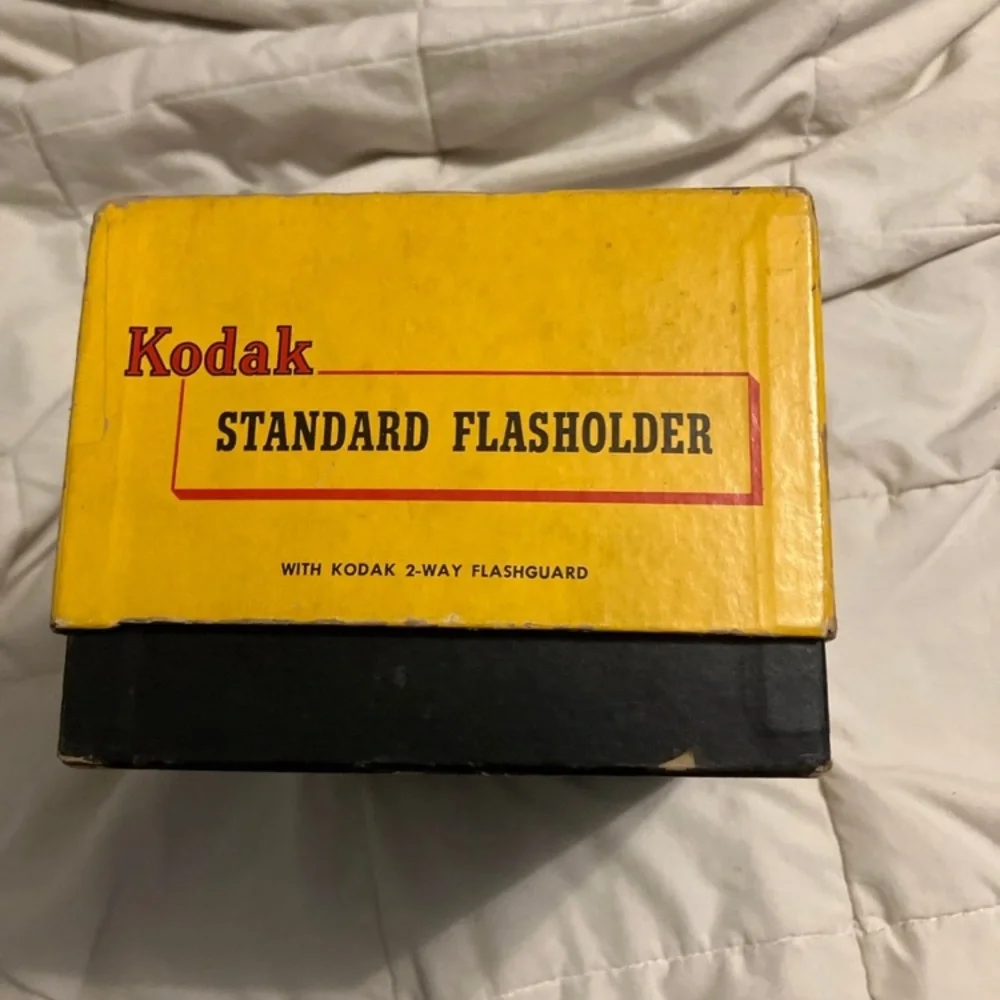 Vintage Kodak Standard Flasholder with Original Box & 2-Way Flashguard – 1940s–
